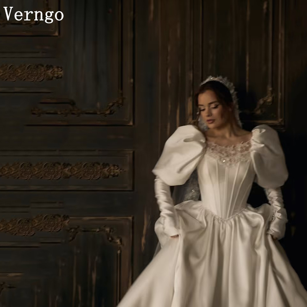 Badminton Victory - Verngo Elfenbein Satin Hochzeitskleid Luxuriöses Spitzenkleid